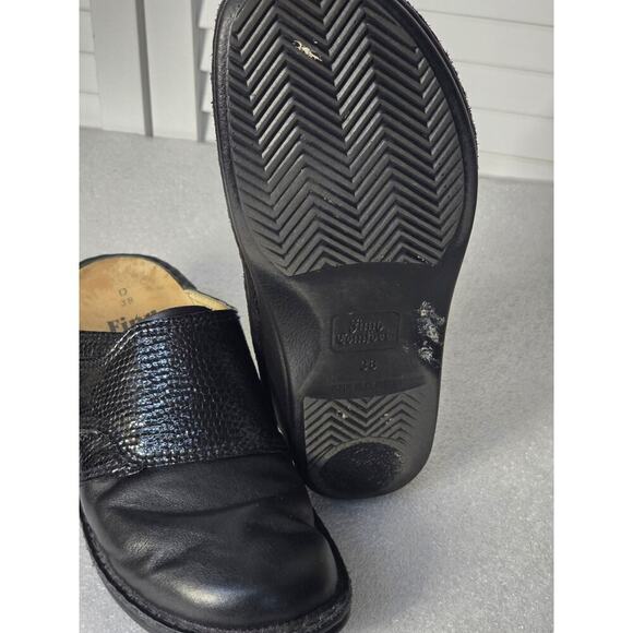 FINN COMFORT AUSSIE BLACK LEATHER CLOGS MULES LOAFERS SHOES WOMENS SZ 7 EU 38 D - Picture 6 of 6